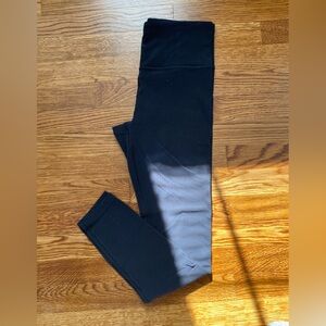 Athleta Elation 7/8 tights Small Tall BLACK